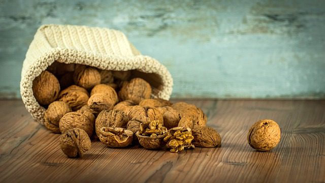 walnuts 1213008 640